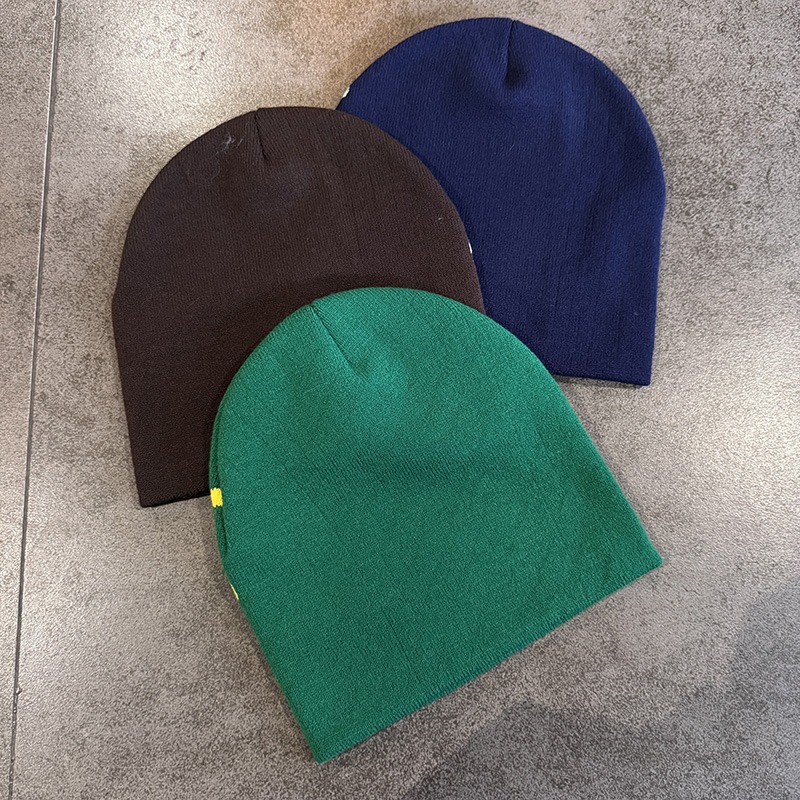 Шапка с принтом деревянной ляг – обзор и цена Beanie Cuffed Knit